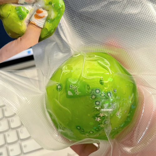 Kiwi Handmade Crunchy ASMR Ball (Wax Beads Inside, Non-Recoverable)