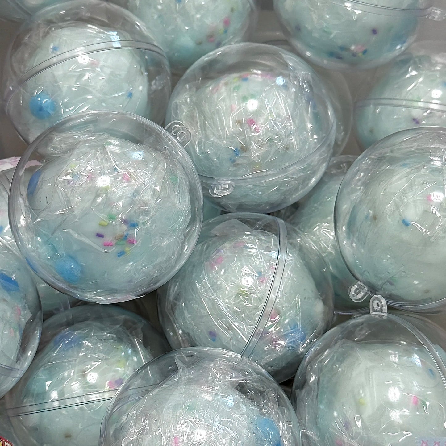 Boule ASMR croustillante faite à la main Sakura (perles de cire à l'intérieur, non-récupérable)