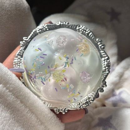 Boule ASMR croustillante faite à la main Sakura (perles de cire à l'intérieur, non-récupérable)