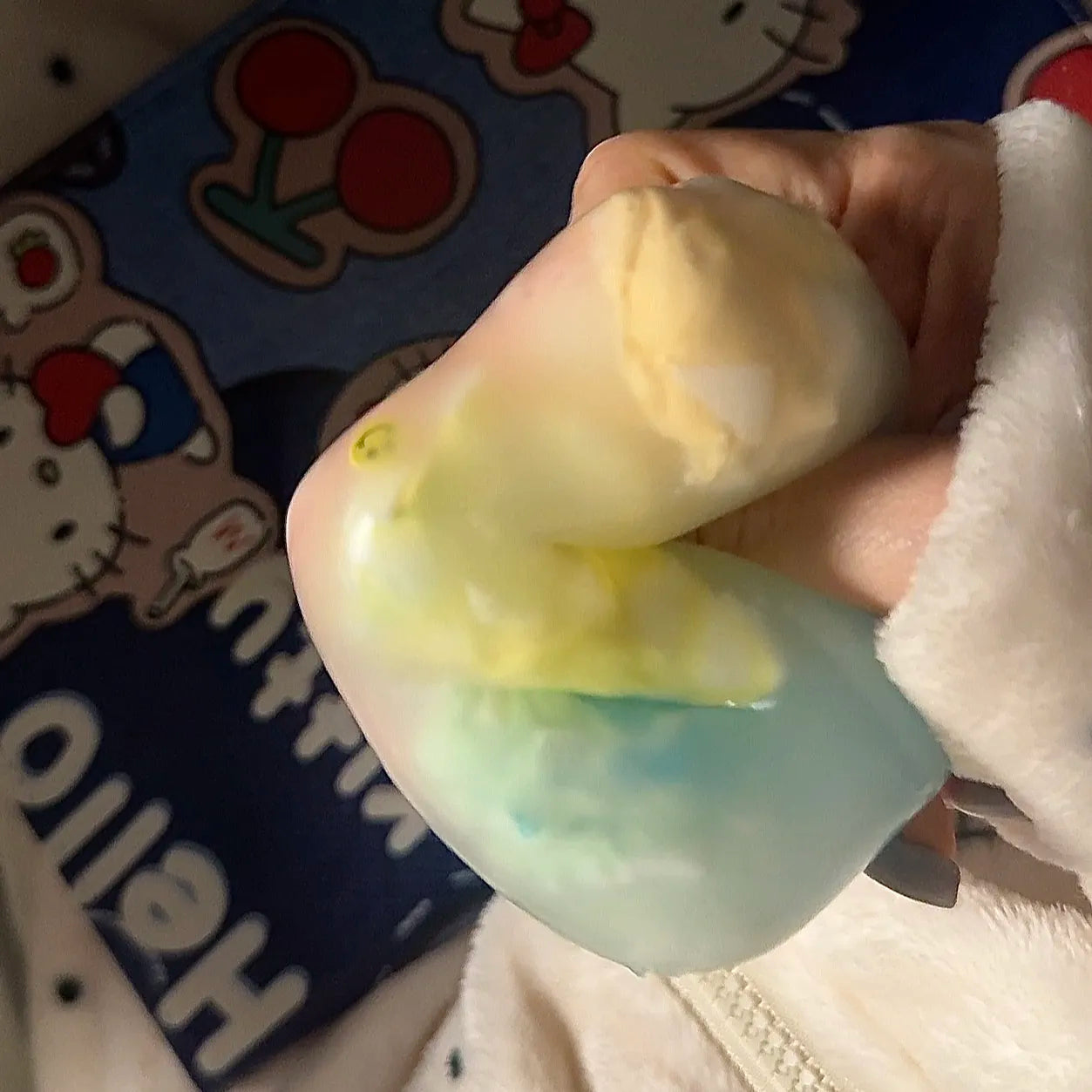 Rainbow Lava Mochi Crunchy ASMR Ball (5 Wax Beads, Non-Recoverable)